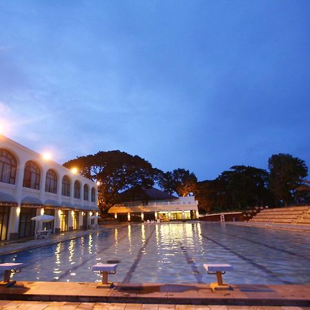 Fontana Hotel And Villas - Fontana Hot Spring Leisure Parks Mabalacat Exteriör bild